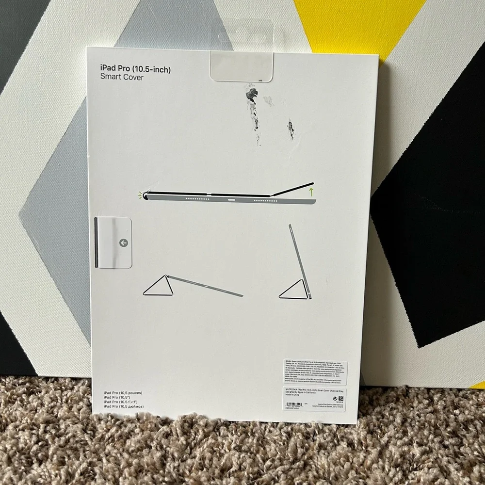 iPad Pro Smart Cover - Picture 2 of 2